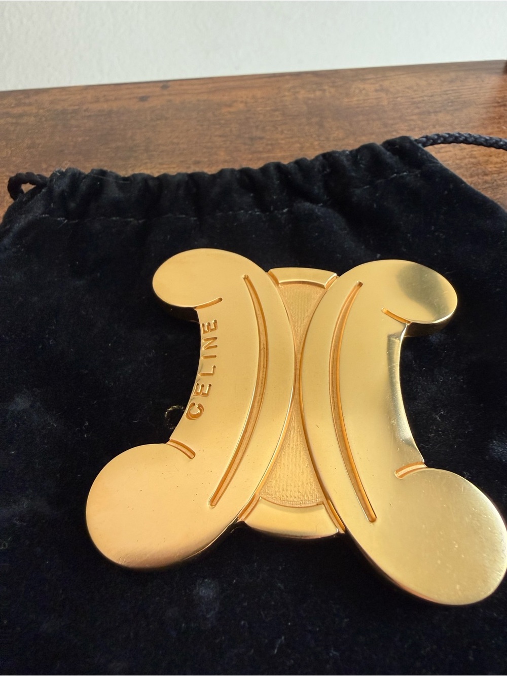 Celine Gold Triomphe Brooch - Picture 5 of 11